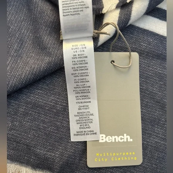 💖5 for $50💖Bench Blue, white and pink Striped Poncho - Picture 6 of 11